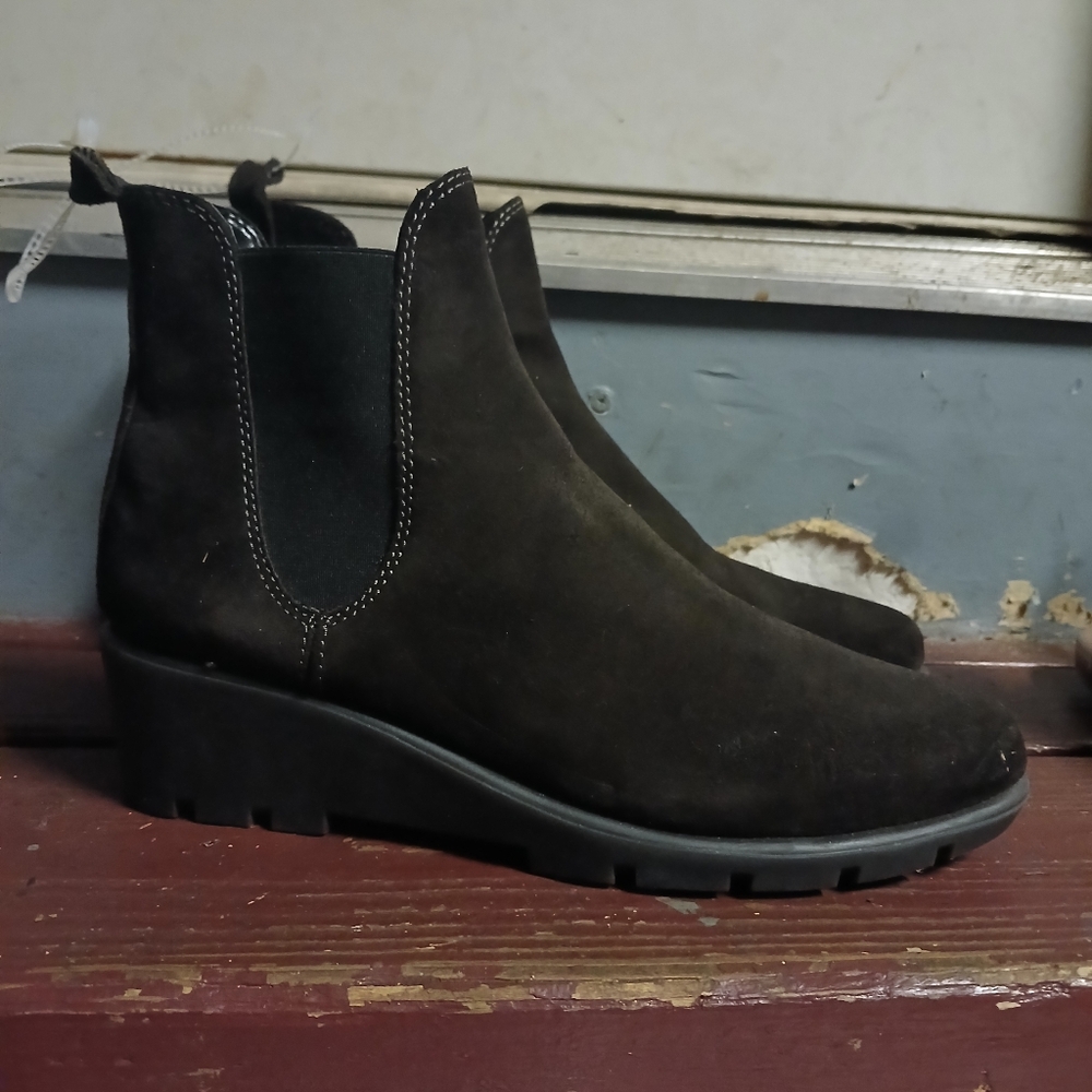 The Flexx Shoes The Flexx Slimmer Women's Chelsea Black Pull On Ankle boots